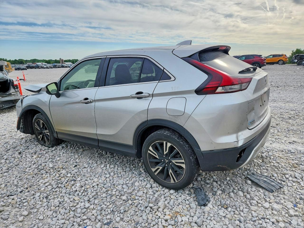 2024 Mitsubishi Eclipse Cross Se - Фото 2
