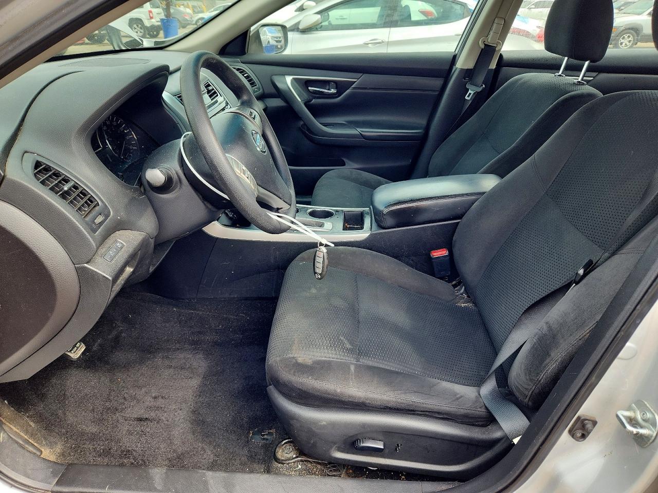 2015 Nissan Altima 2.5 S - Фото 7