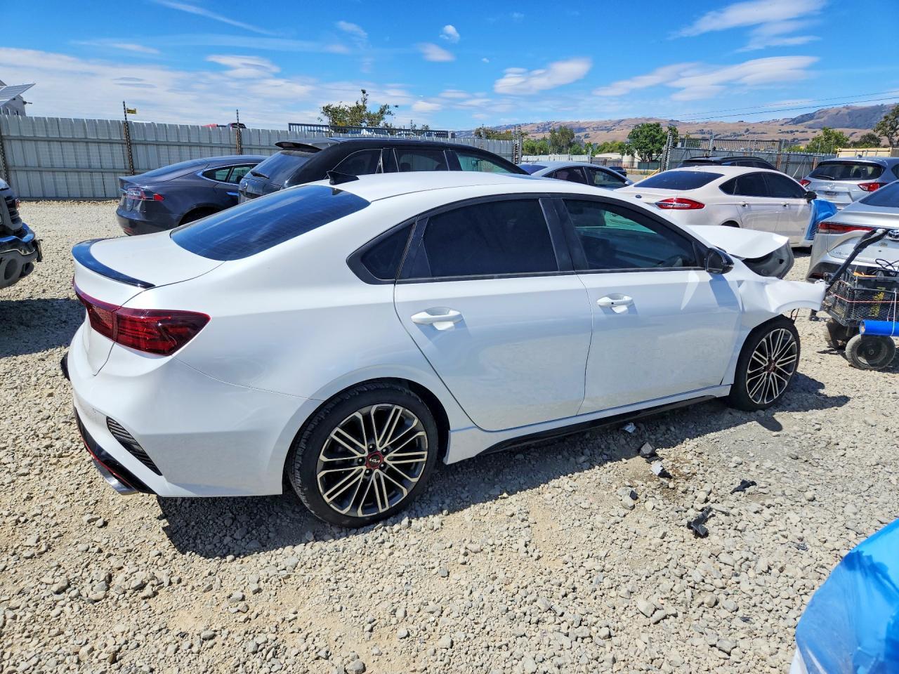 2023 Kia Forte Gt - Image 3