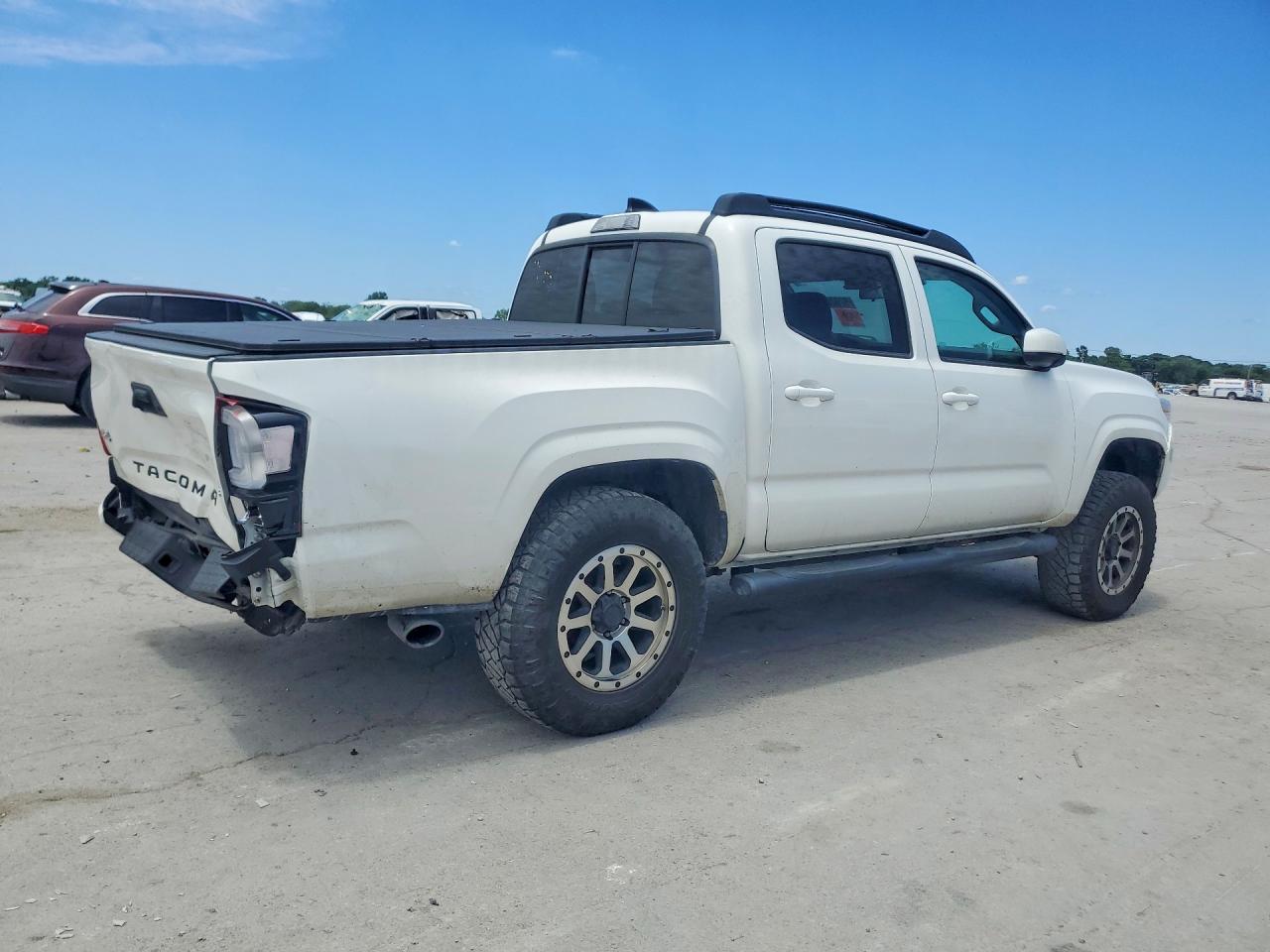 2022 Toyota Tacoma Sr V6 - Image 3