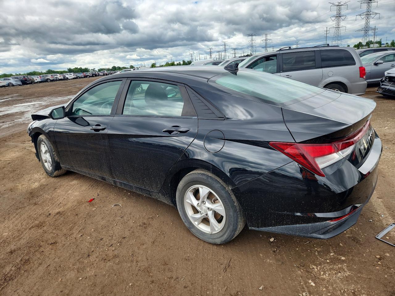 2021 Hyundai Elantra Se - Фото 2