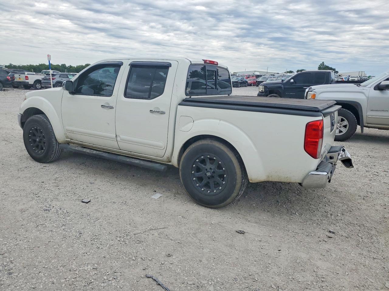 2019 Nissan Frontier Sl - Фото 2