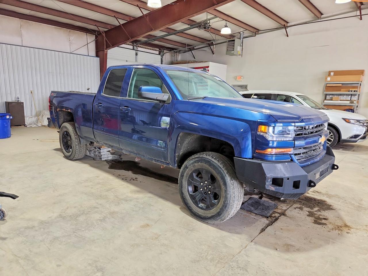 2017 Chevrolet Silverado K1500 Lt - Image 4