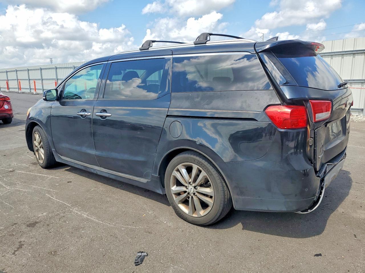2018 Kia Sedona Sxl - Фото 2