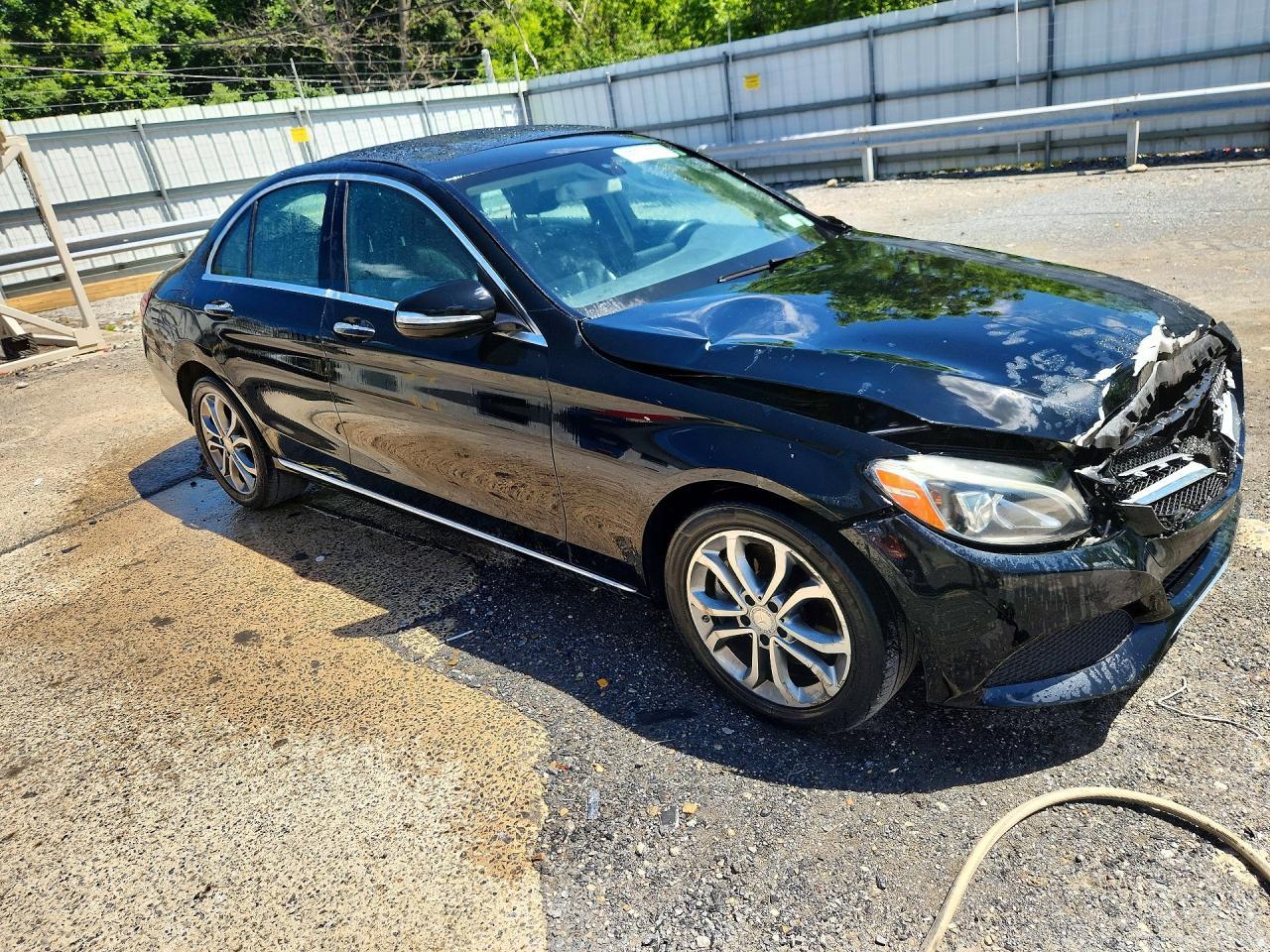 2015 Mercedes-Benz C 300 4Matic - Image 4