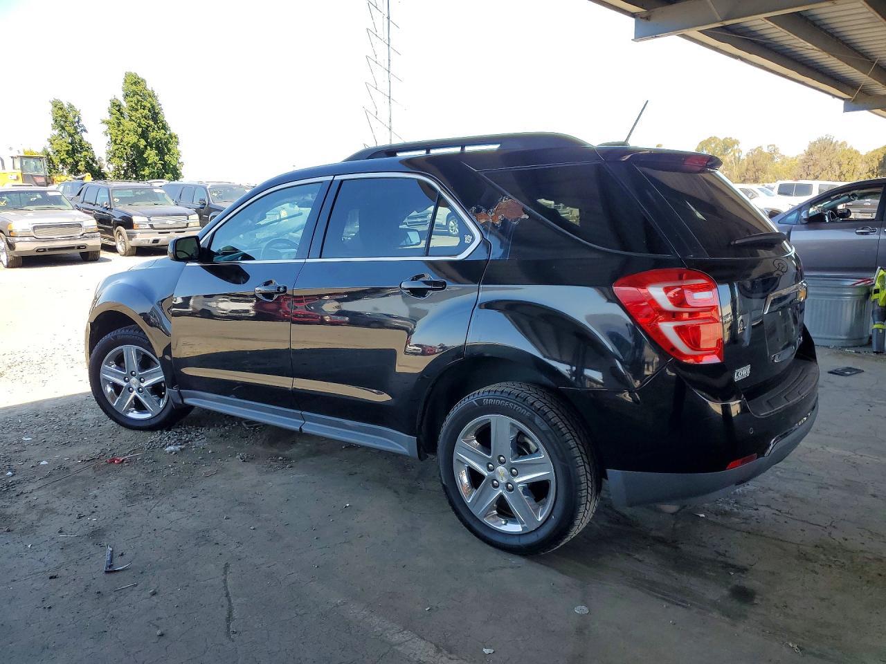 2016 Chevrolet Equinox Lt - Image 2