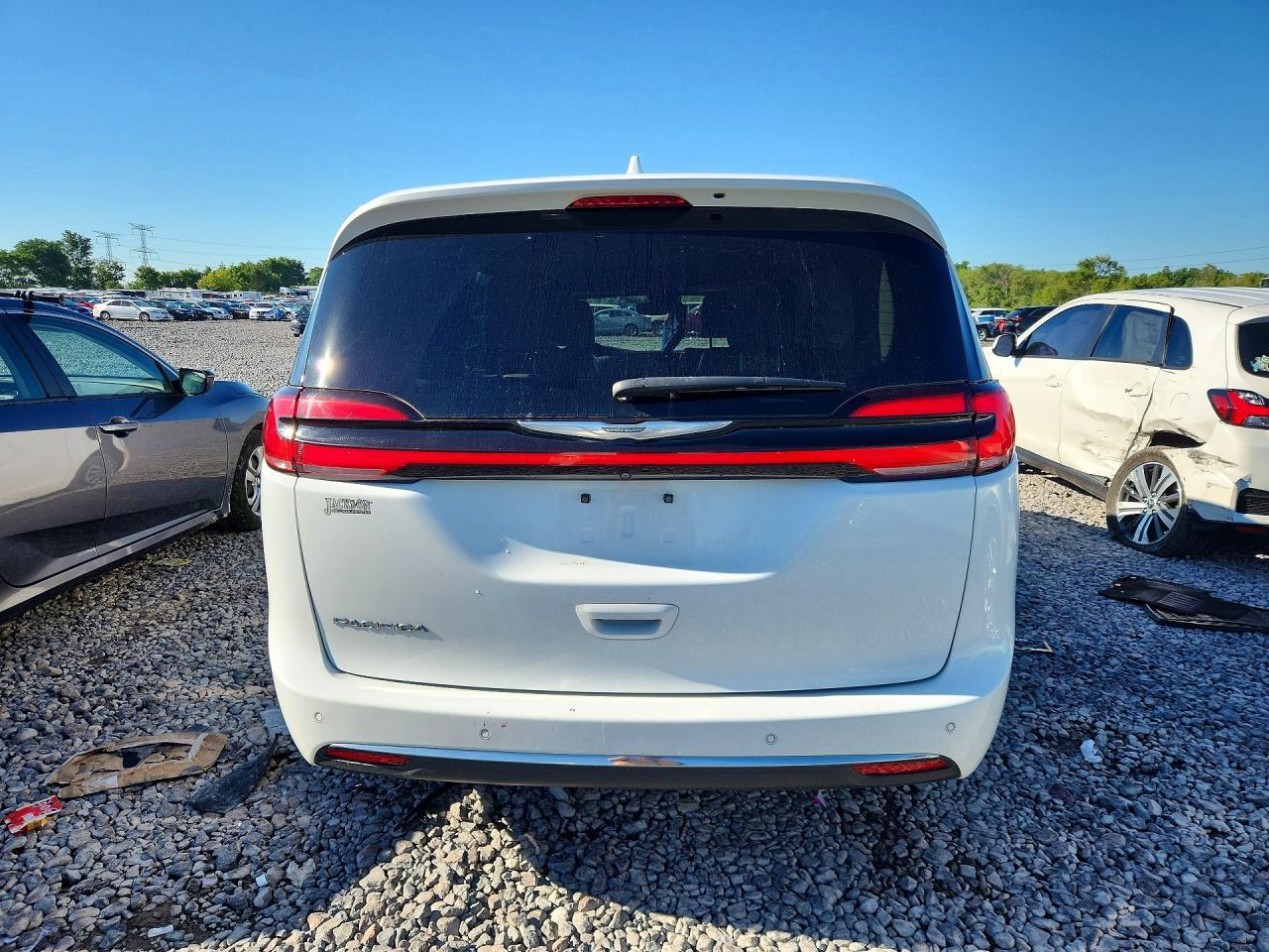 2021 Chrysler Pacifica Touring L - Фото 6