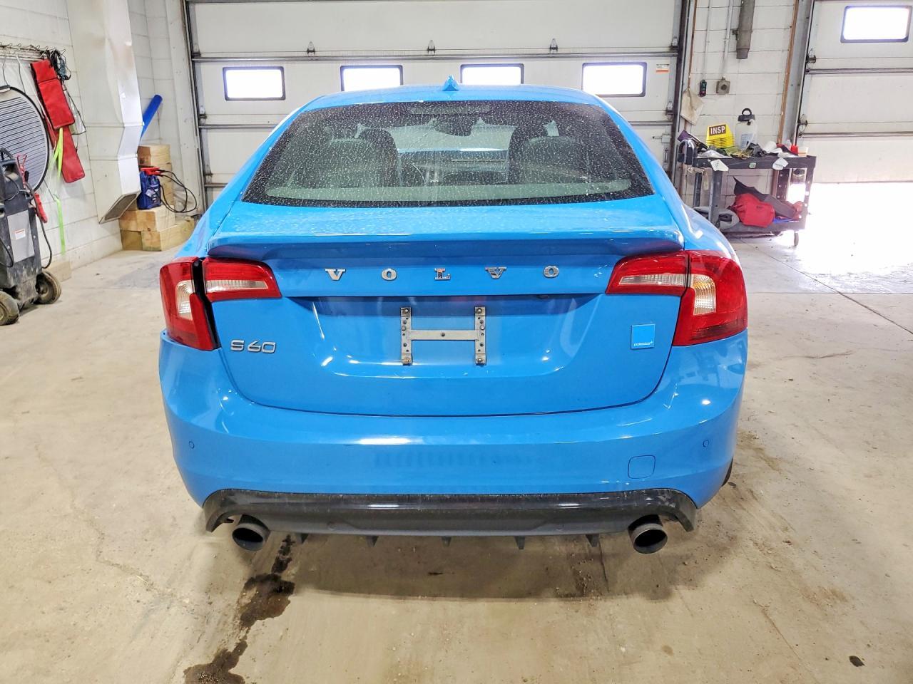 2017 Volvo S60 Polestar - Image 6