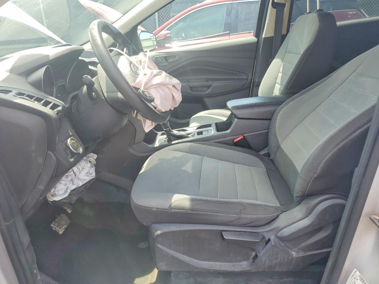 2017 Ford Escape S - Фото 7