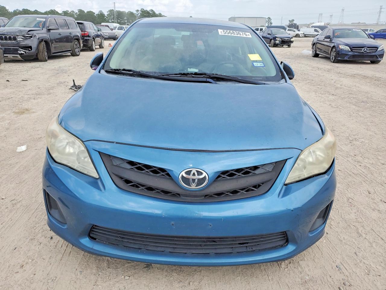 2013 Toyota Corolla Le - Image 5