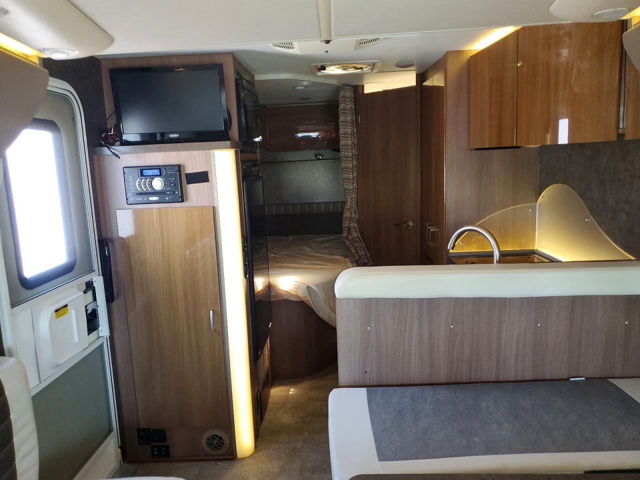 2016 Ram Promaster 3500 - Image 6
