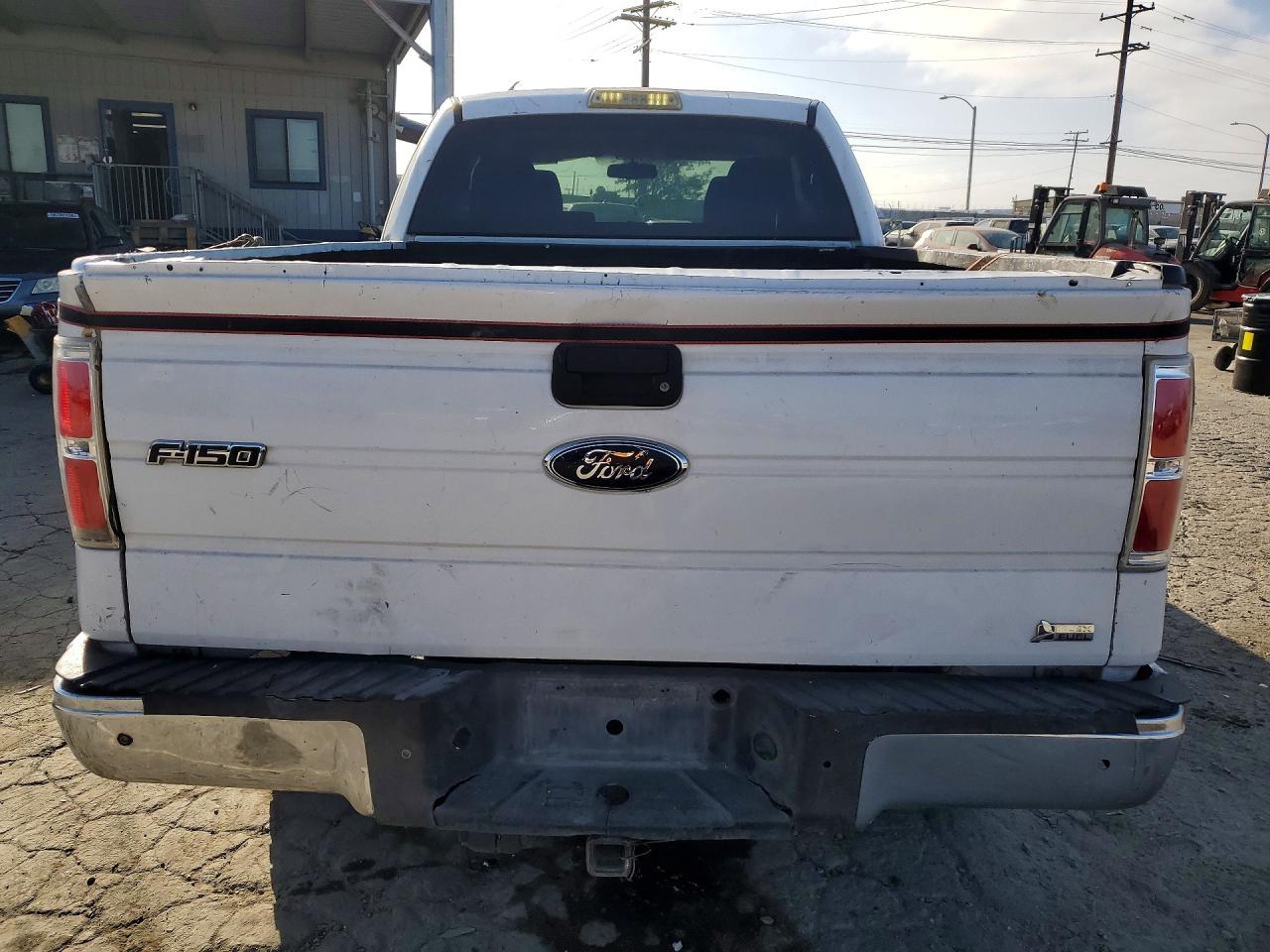 2010 Ford F150 Super Cab - Фото 6