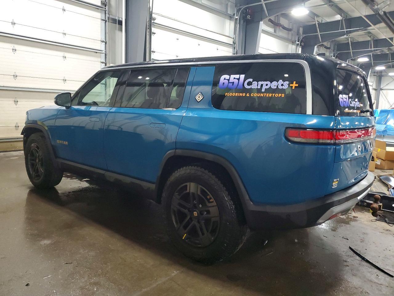 2023 Rivian R1S Adventure - Фото 2