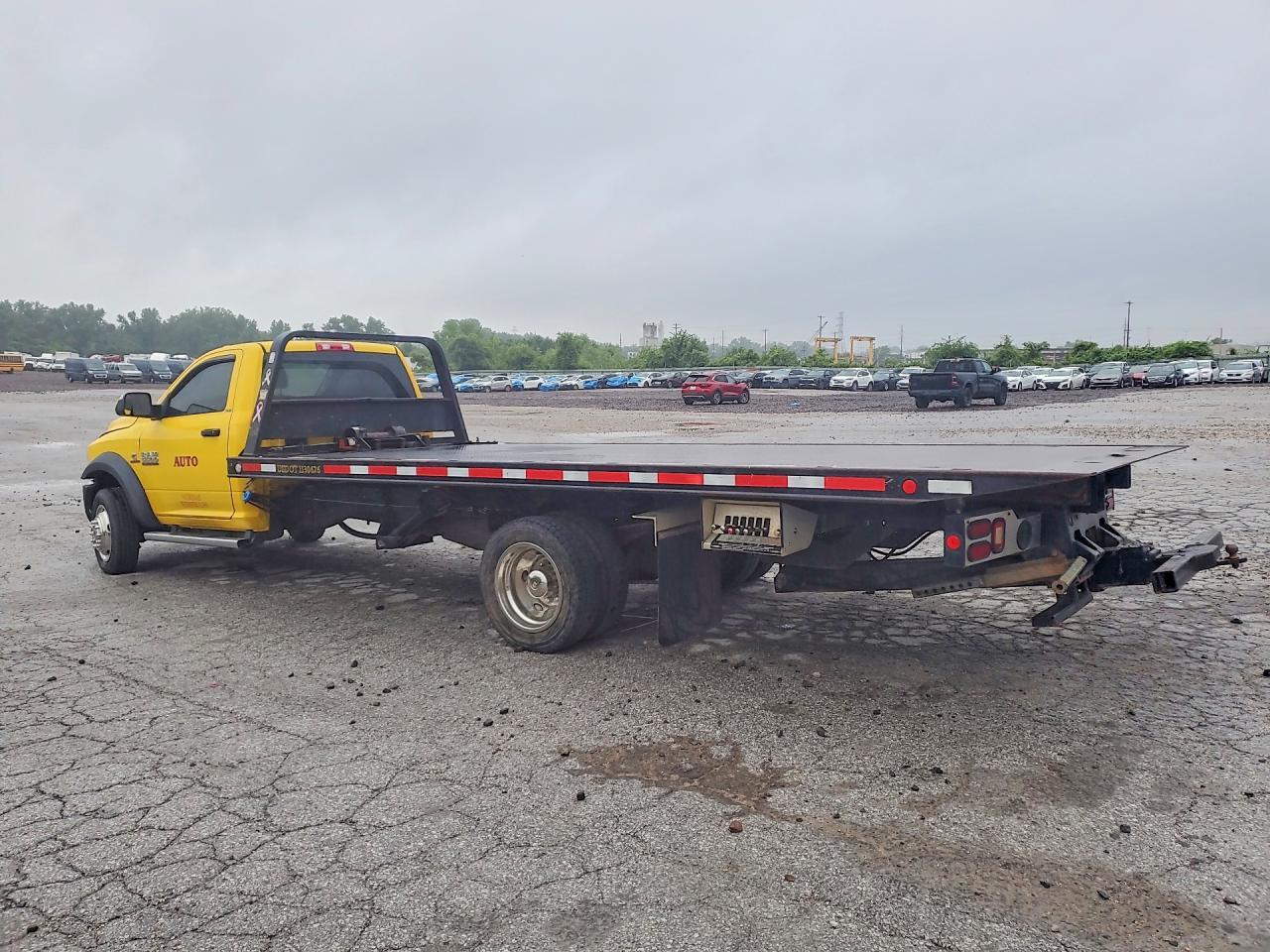2016 Ram 5500 - Фото 2