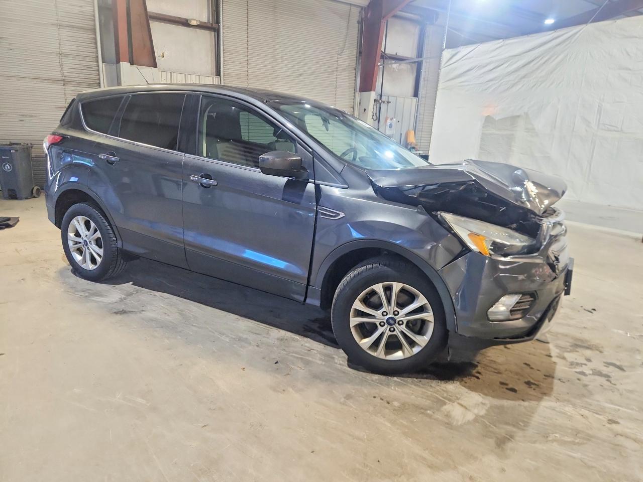 2017 Ford Escape Se - Фото 4
