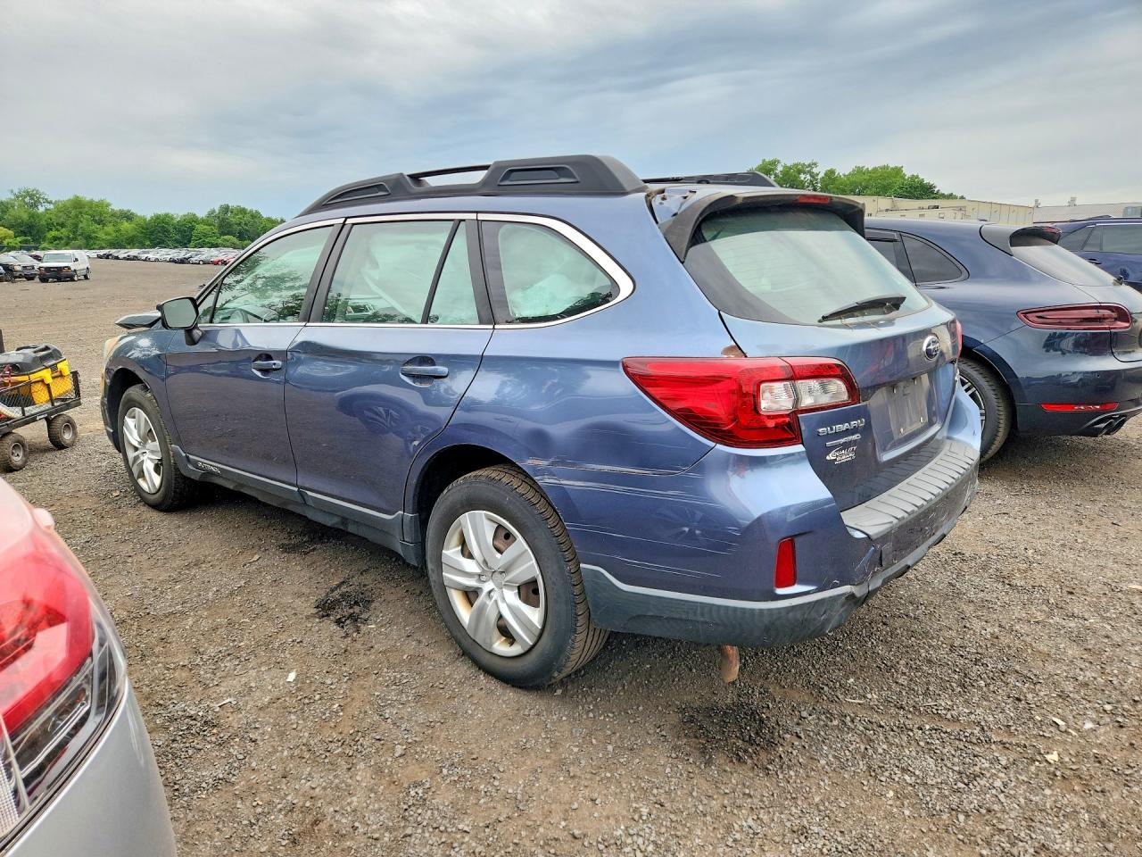 2016 Subaru Outback 2.5I - Image 2