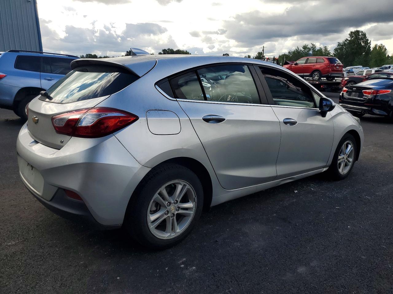 2018 Chevrolet Cruze Lt - Фото 3