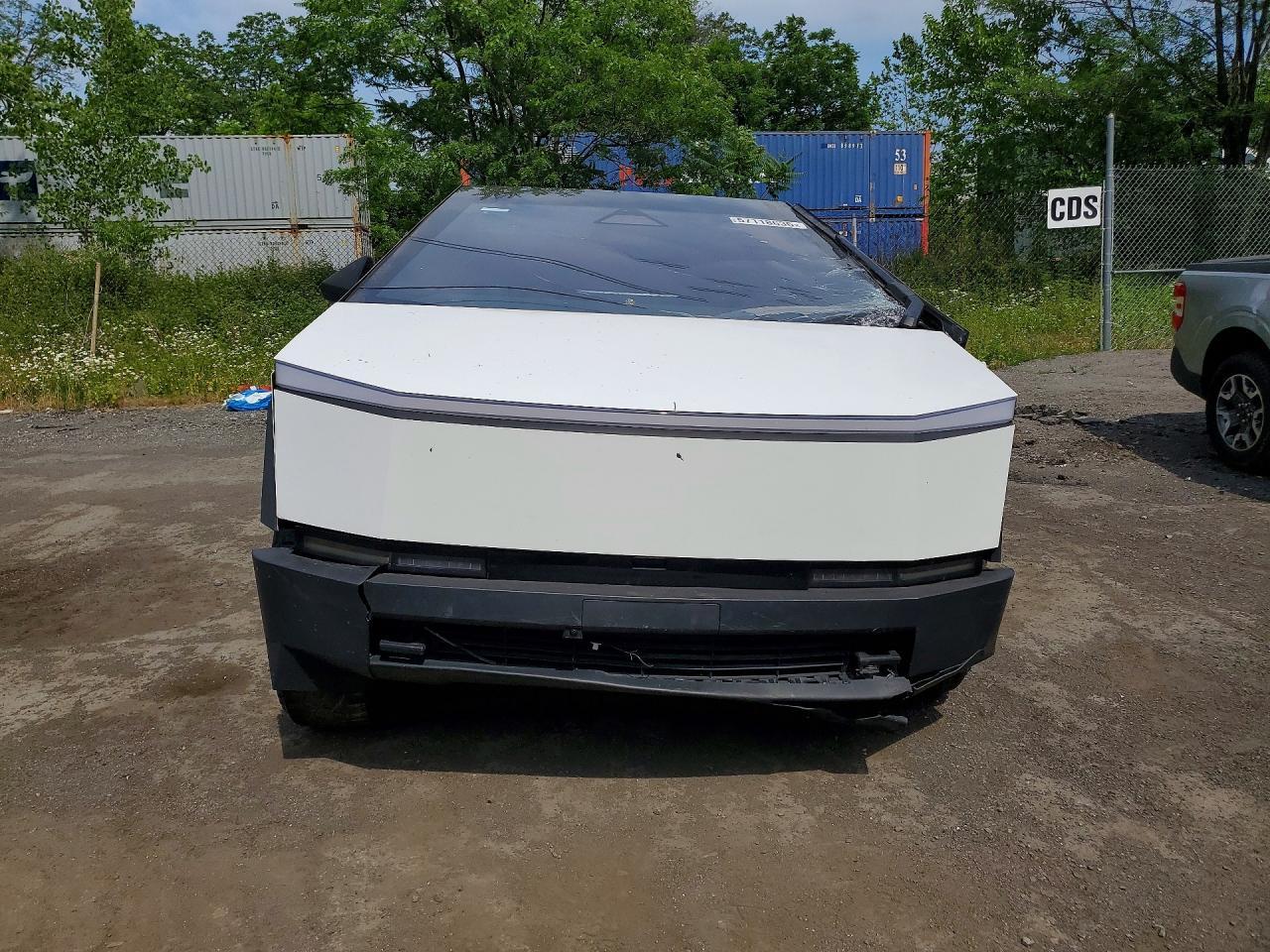 2024 Tesla Cybertruck - Image 5