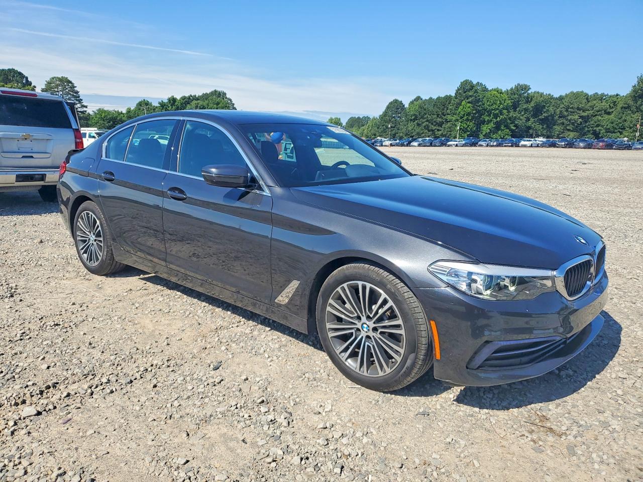 2019 BMW 530 I - Фото 4