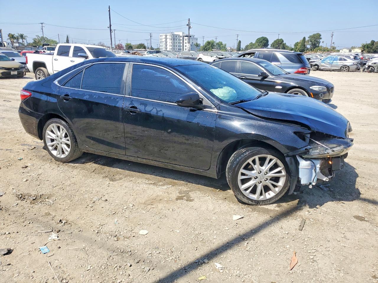 2016 Toyota Camry Le - Image 4