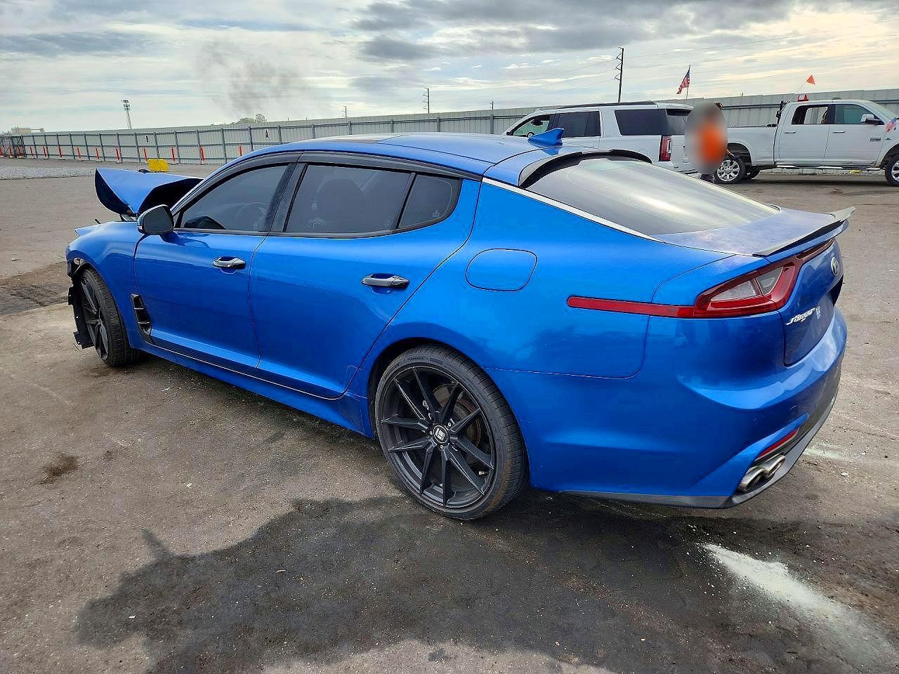 2019 Kia Stinger Premium - Image 2