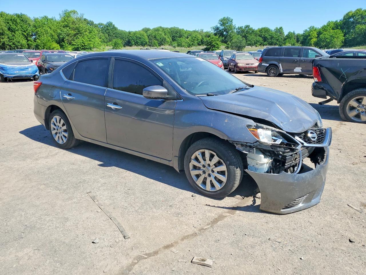 2016 Nissan Sentra S - Фото 4