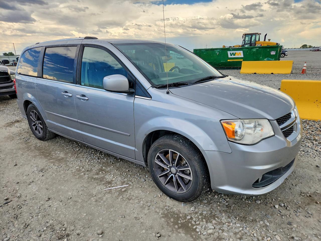 2017 Dodge Grand Caravan Sxt - Image 4