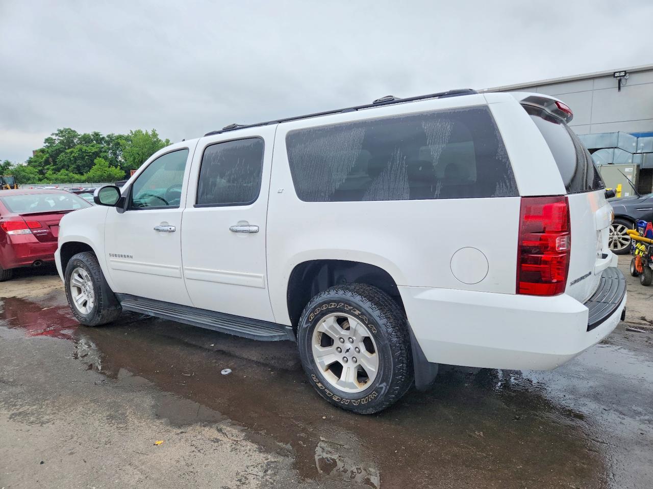 2013 Chevrolet Suburban K1500 Lt - Фото 2