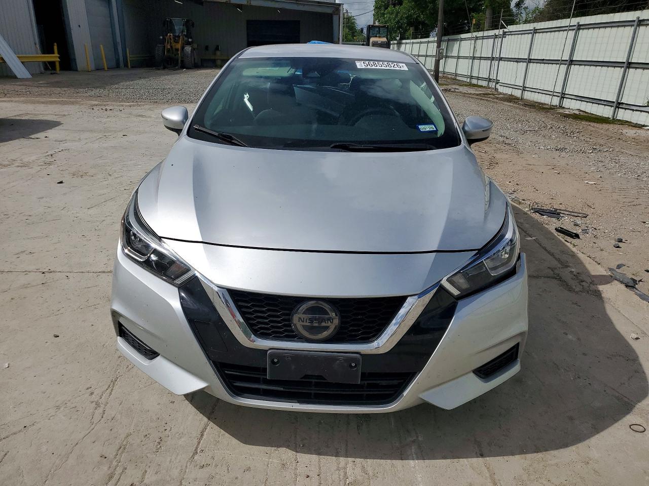 2021 Nissan Versa Sv - Image 5