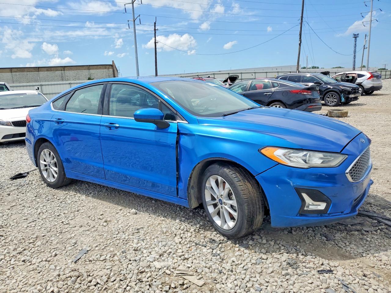 2020 Ford Fusion Se - Фото 4