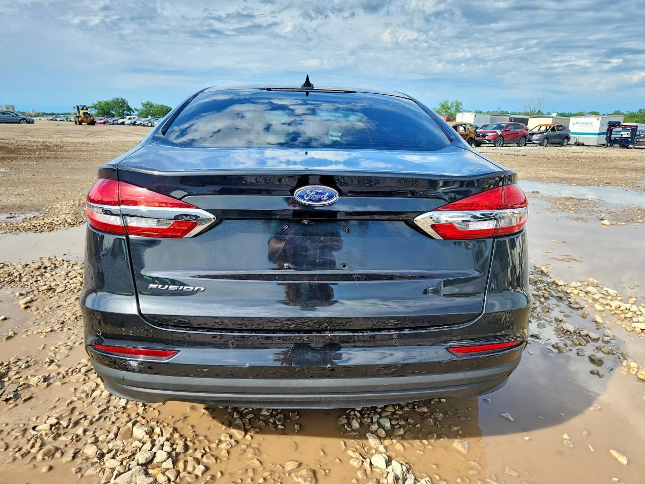 2020 Ford Fusion Se - Image 6