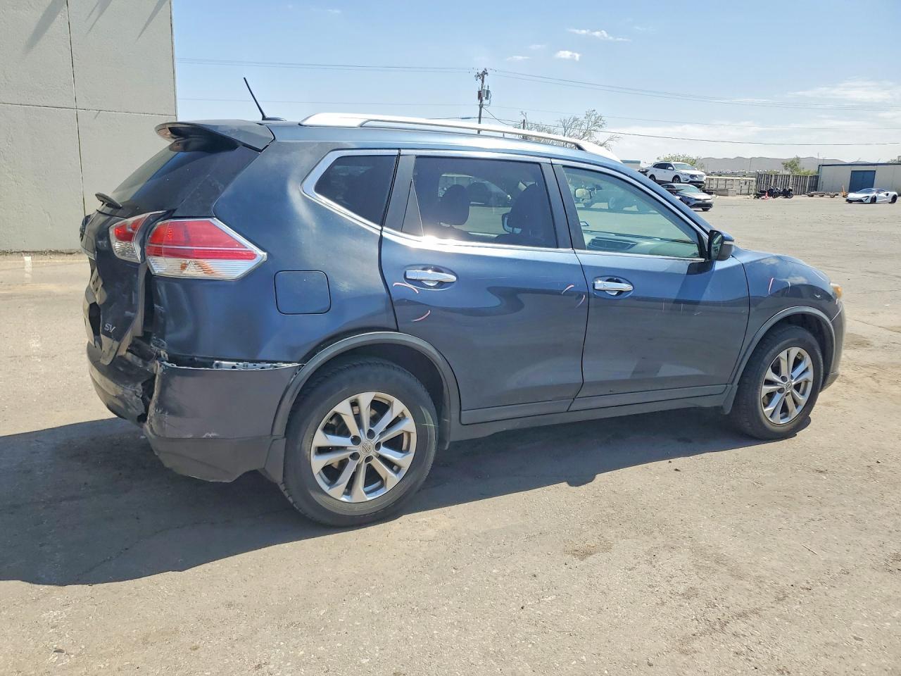 2015 Nissan Rogue Sv - Image 3