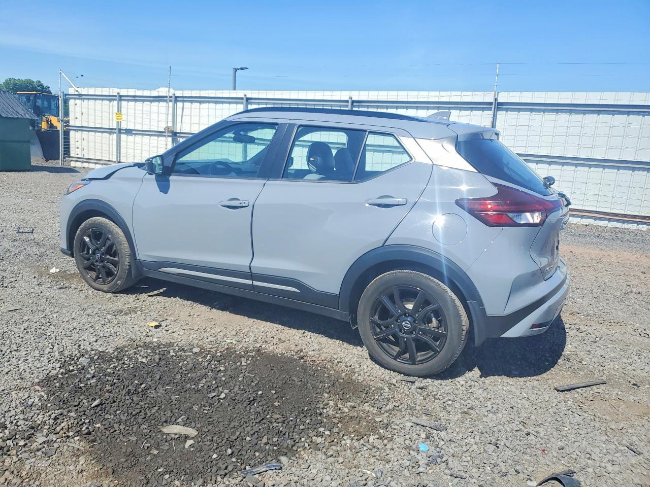 2023 Nissan Kicks Sr - Фото 2