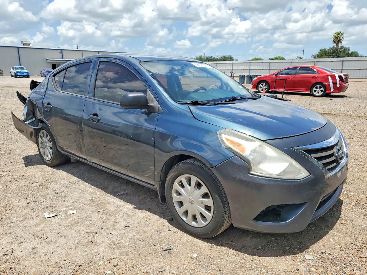 2015 Nissan Versa 1.6 S Plus - Фото 4