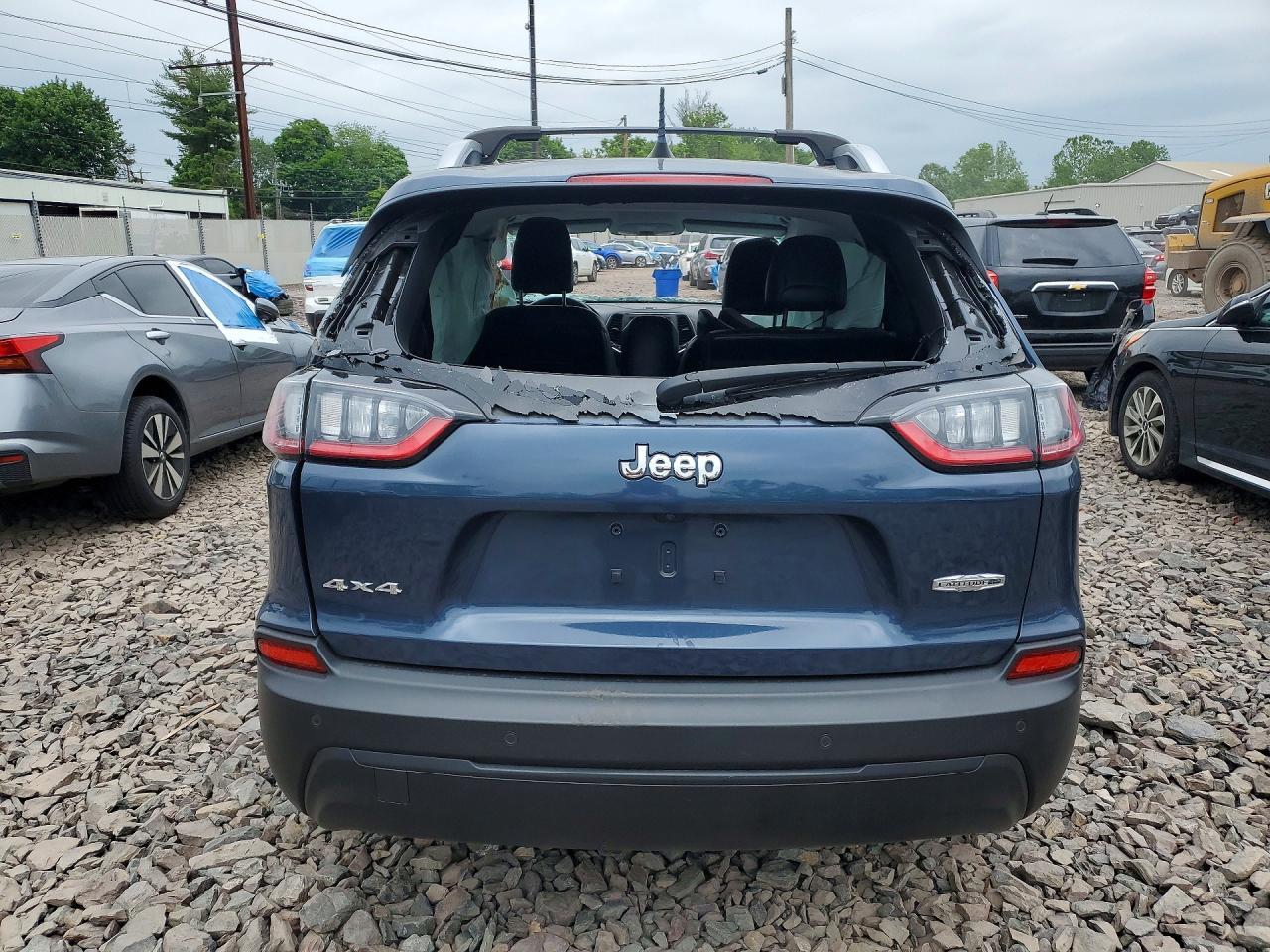 2020 Jeep Cherokee Latitude Plus - Фото 6