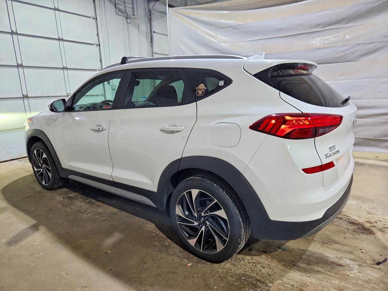 2021 Hyundai Tucson Sport - Фото 2
