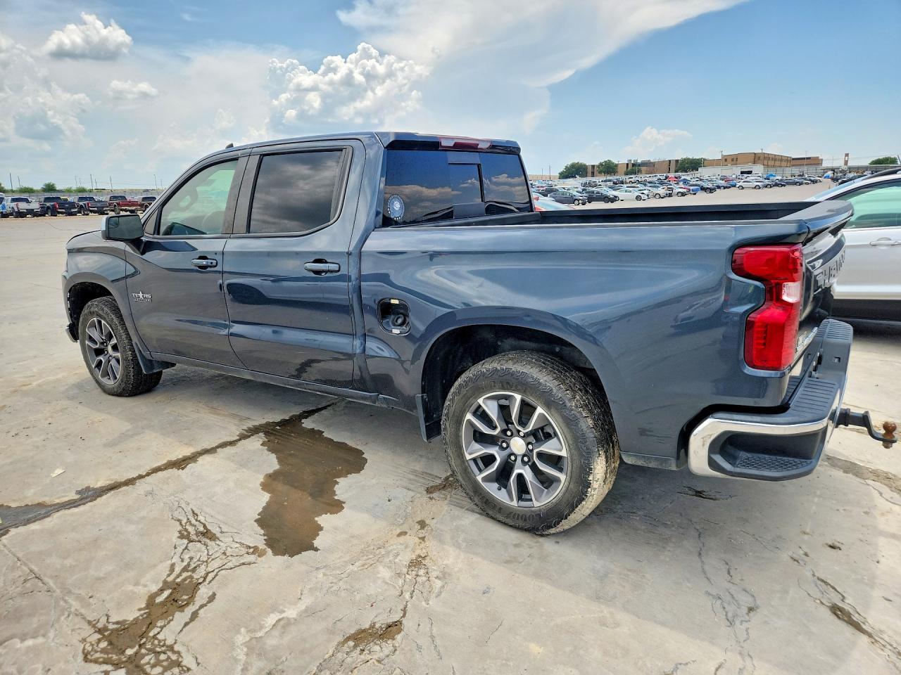 2021 Chevrolet Silverado K1500 Lt - Фото 2