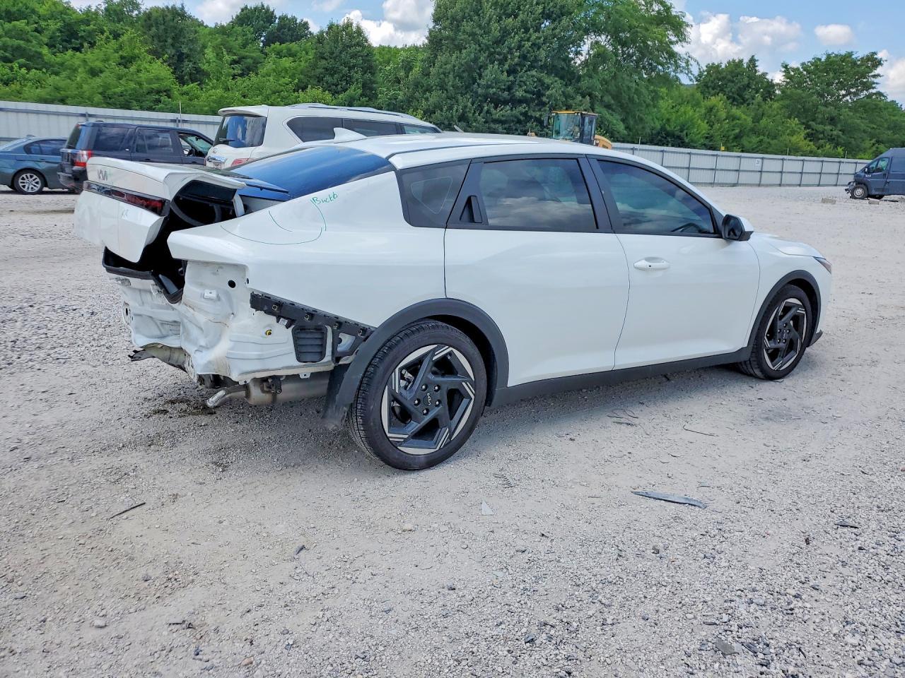 2025 Kia K4 Ex - Image 3