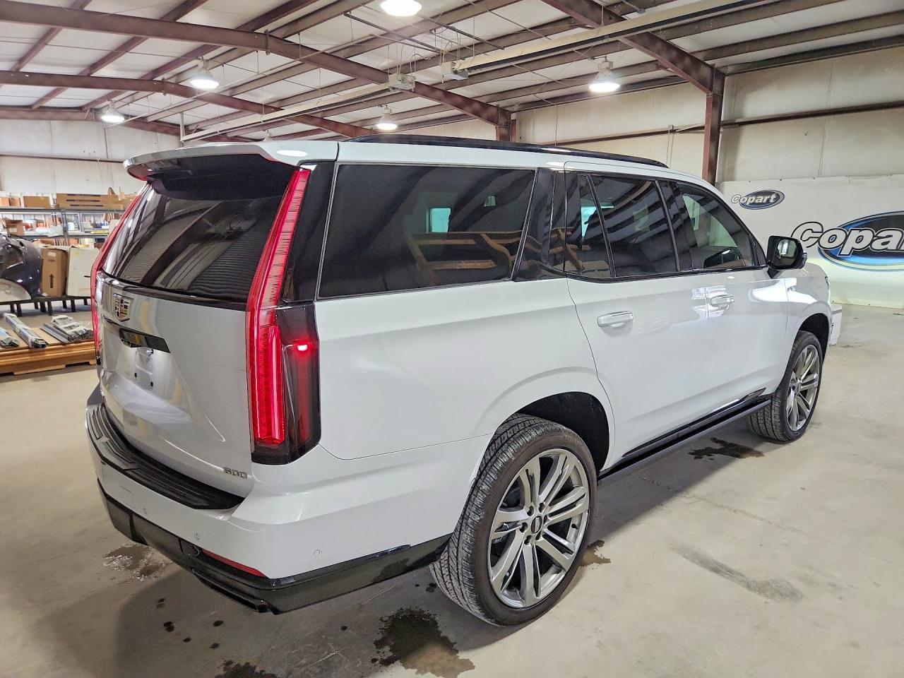 2026 Cadillac Escalade Sport - Фото 3