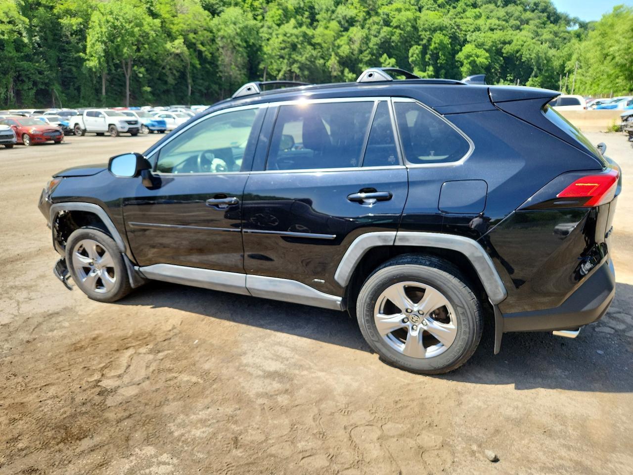 2024 Toyota Rav4 Hybrid Xle - Image 2