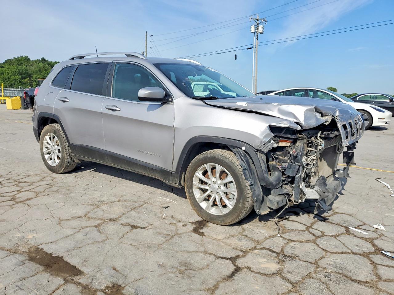 2019 Jeep Cherokee Latitude - Image 4
