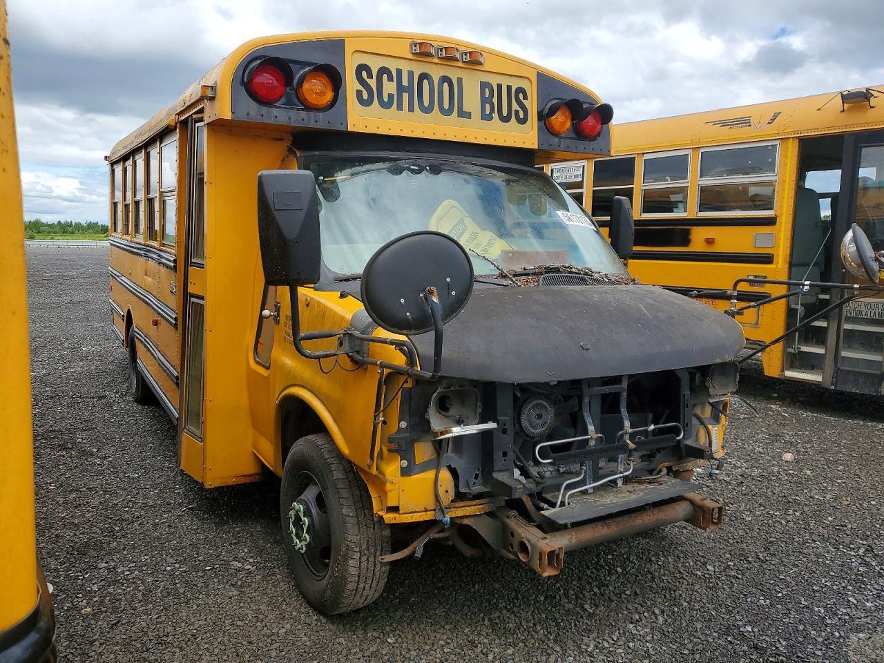 2010 Chevrolet Express Cu - School Bus