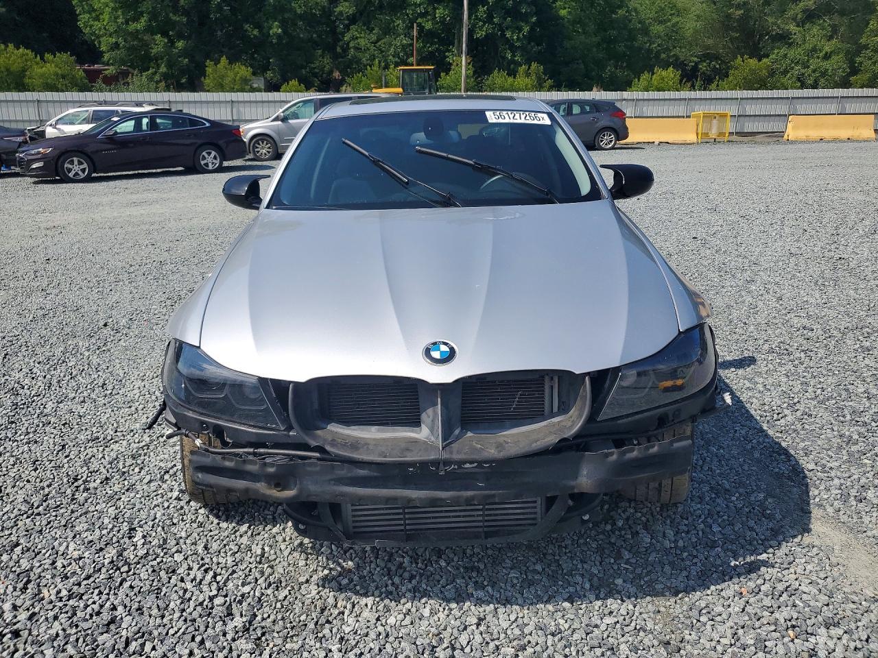 2010 BMW 335 Xi - Фото 5