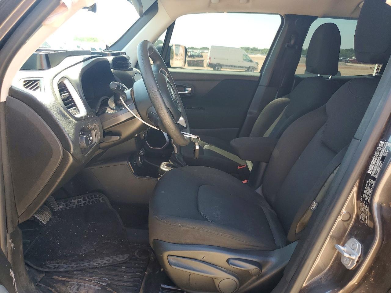2018 Jeep Renegade - Image 7