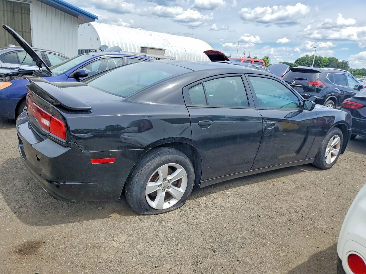 2014 Dodge Charger Se - Фото 3
