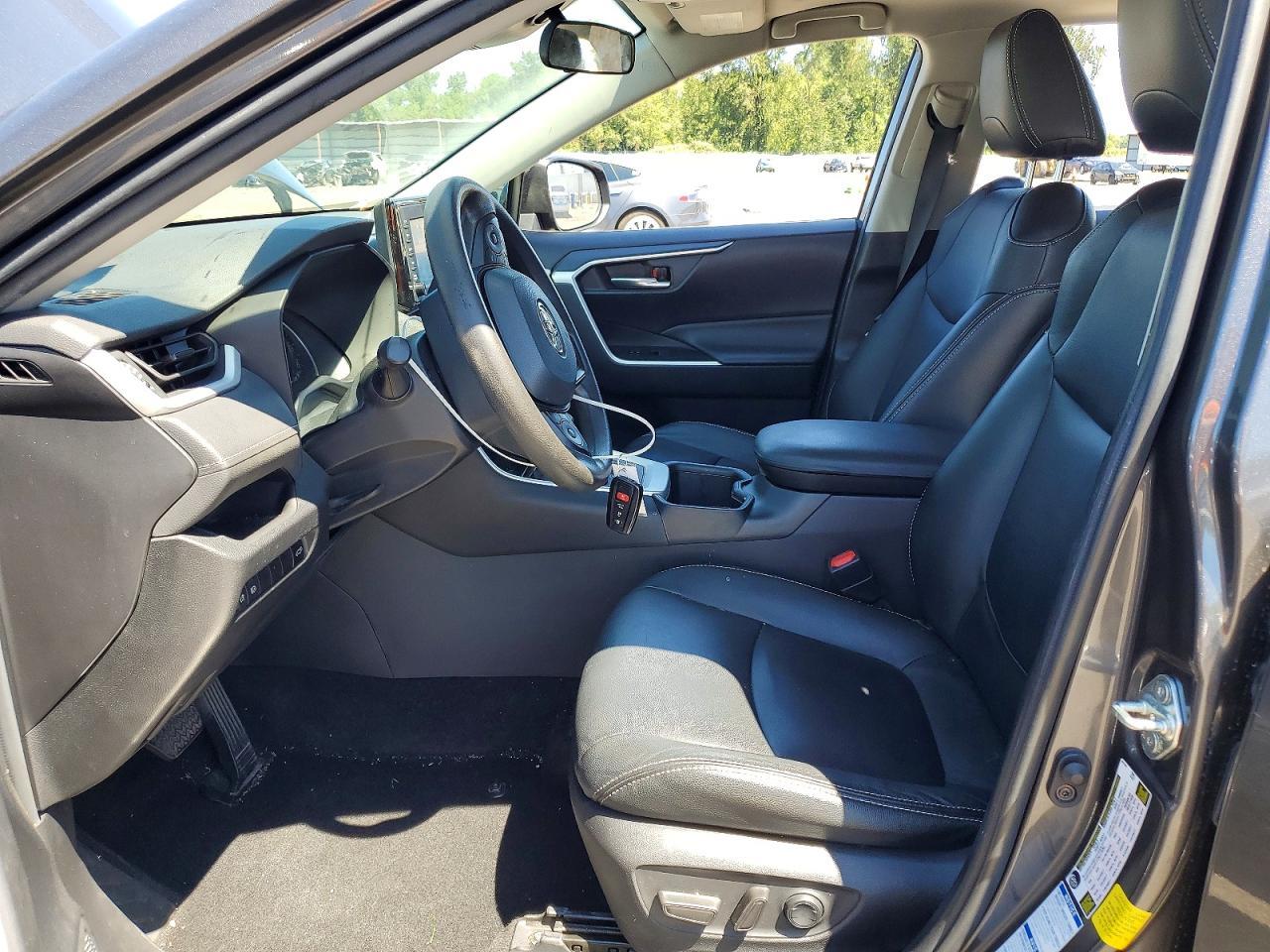 2022 Toyota Rav4 Xle - Image 7