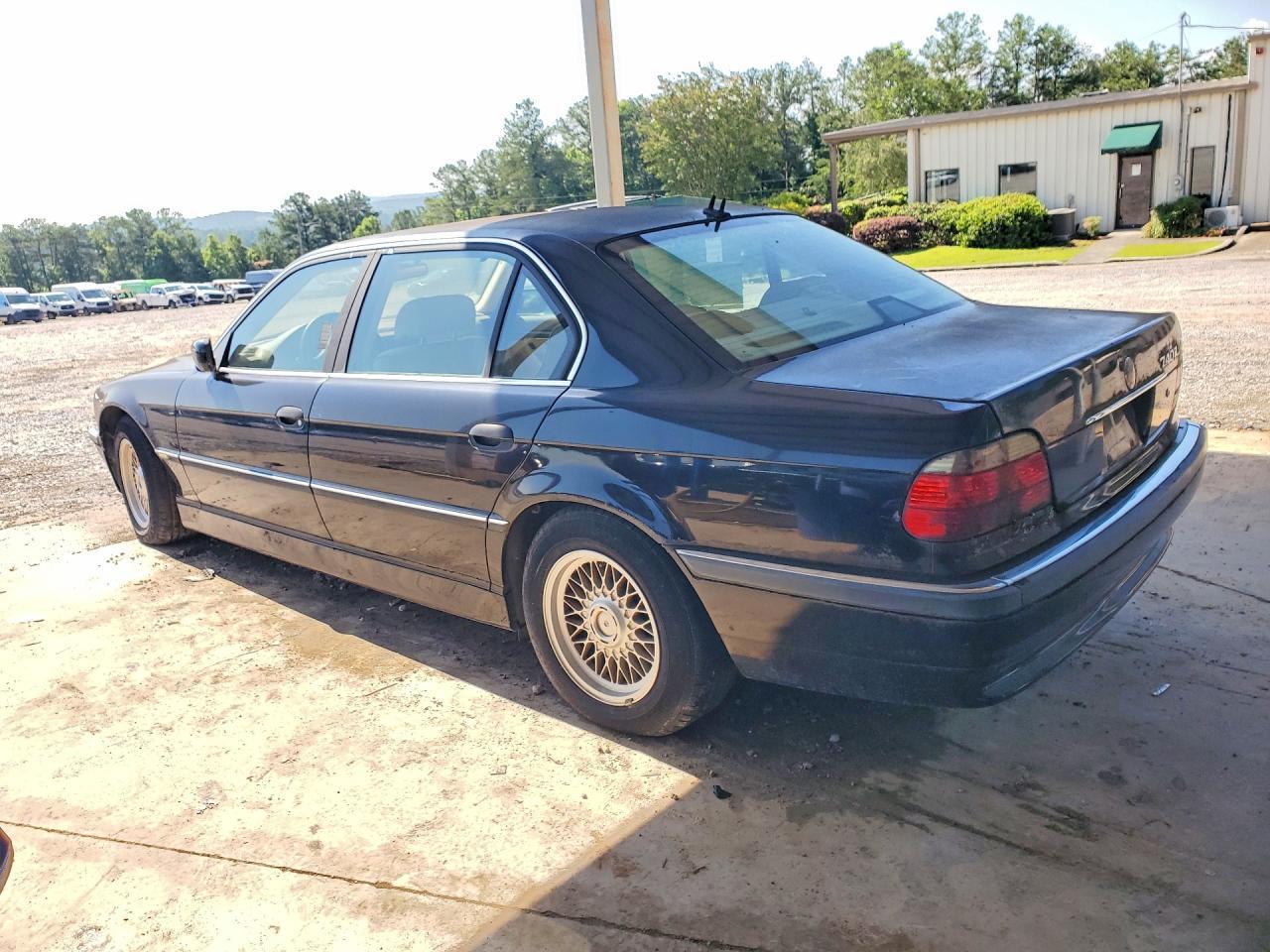 2001 BMW 7 Series - Image 2
