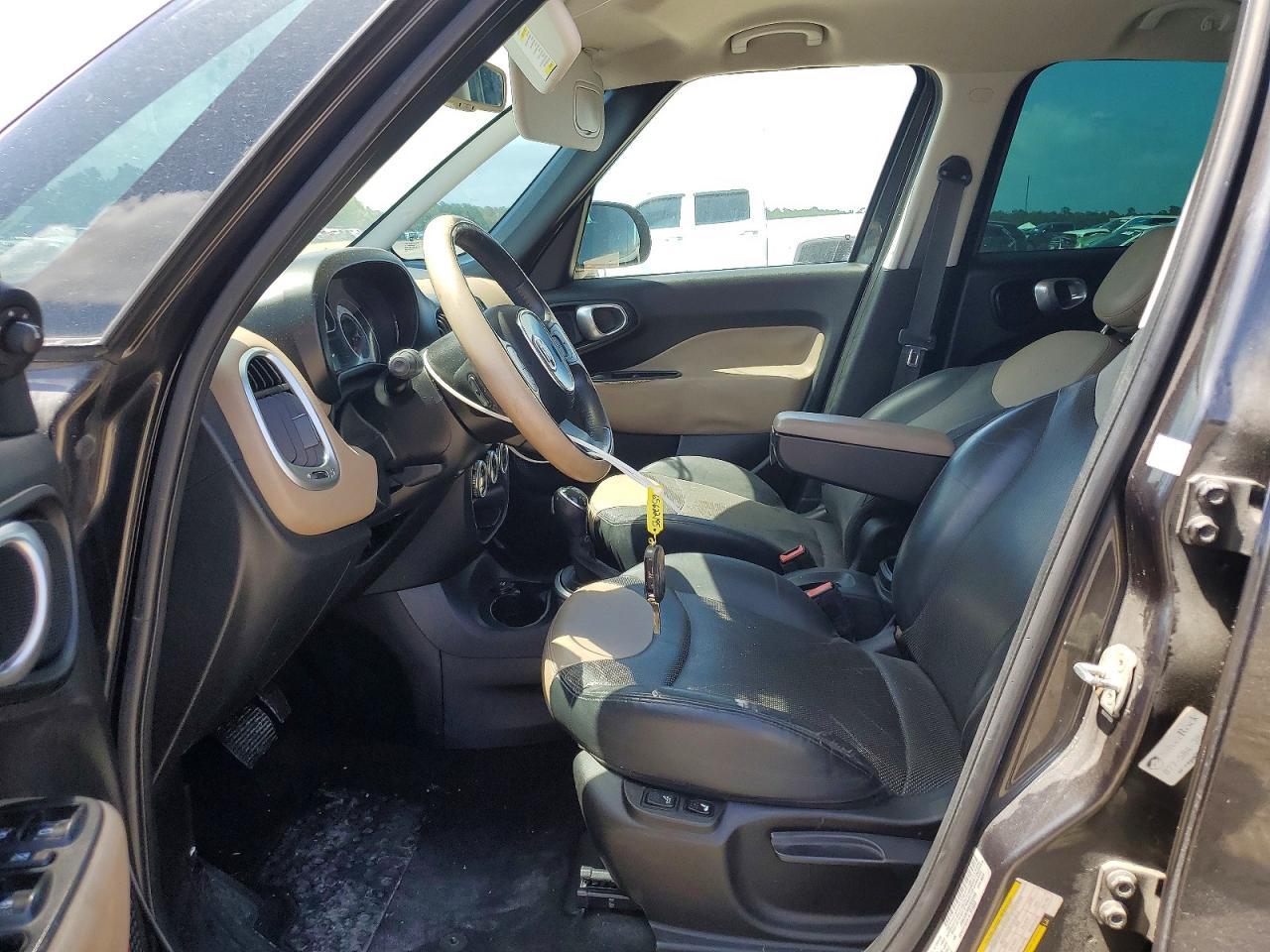 2015 Fiat 500L Lounge - Image 7