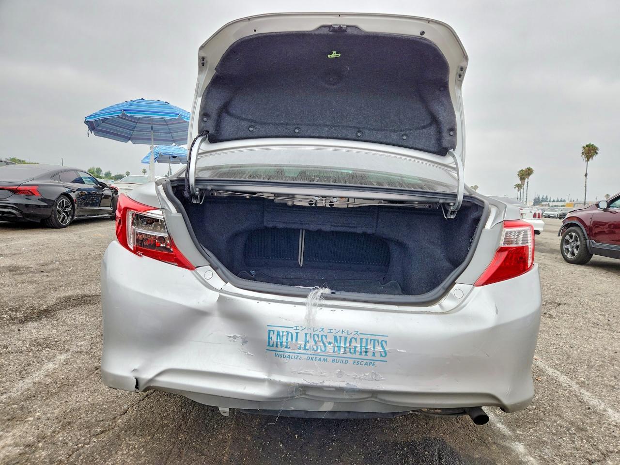2014 Toyota Camry Le - Image 6