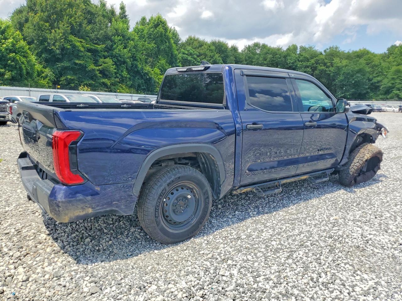 2022 Toyota Tundra Sr5 - Фото 3